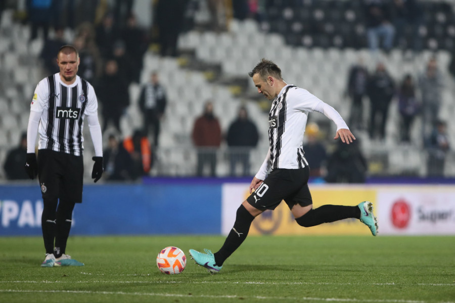 FK Partizan FK Radnički Kragujevac