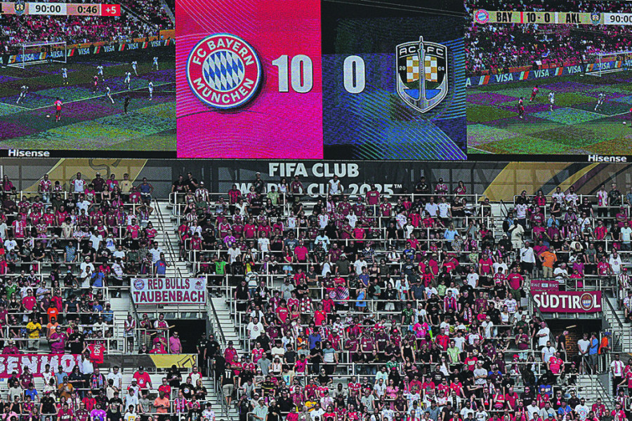 Semafor na meču Bajern - Oklend