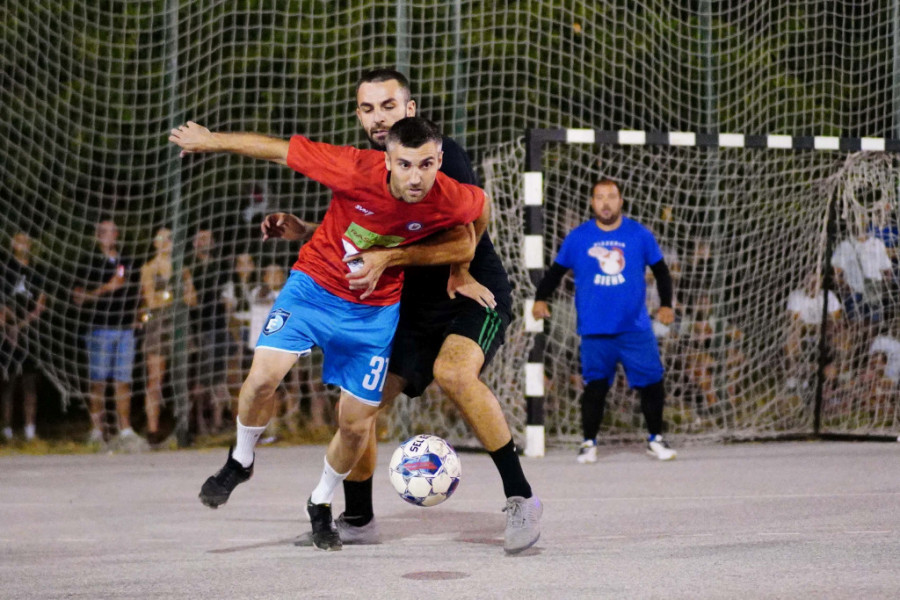 Turnir u malom fudbalu u Rači