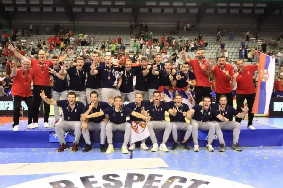 Rukometaši Radničkog