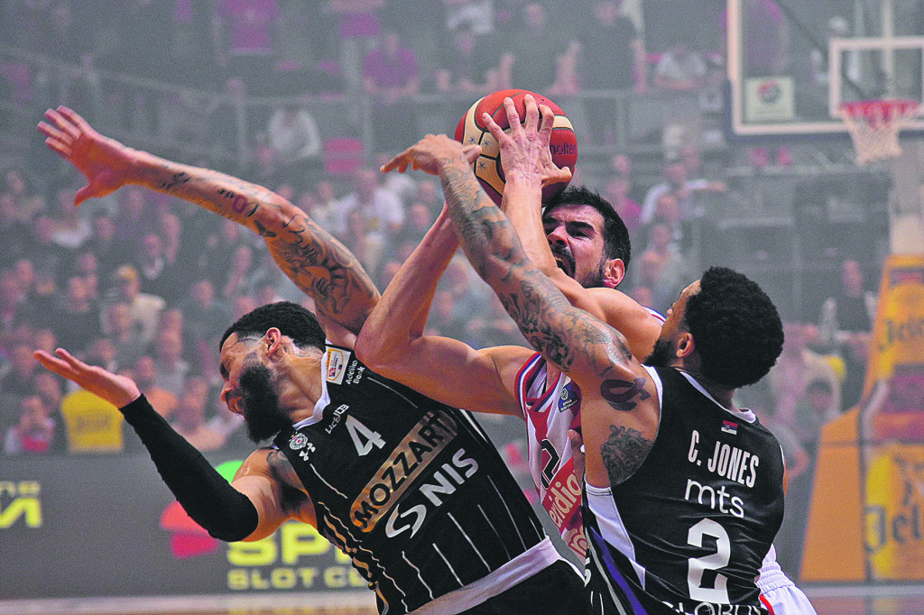 Dvejn Vašington, Nikola Kalinić i Karlik Džons