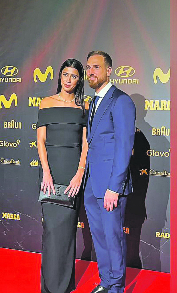 Olga Danilović i Jan Oblak