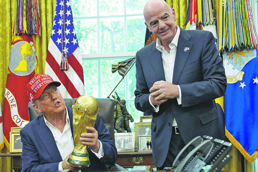 Donald Tramp i Đani Infantino