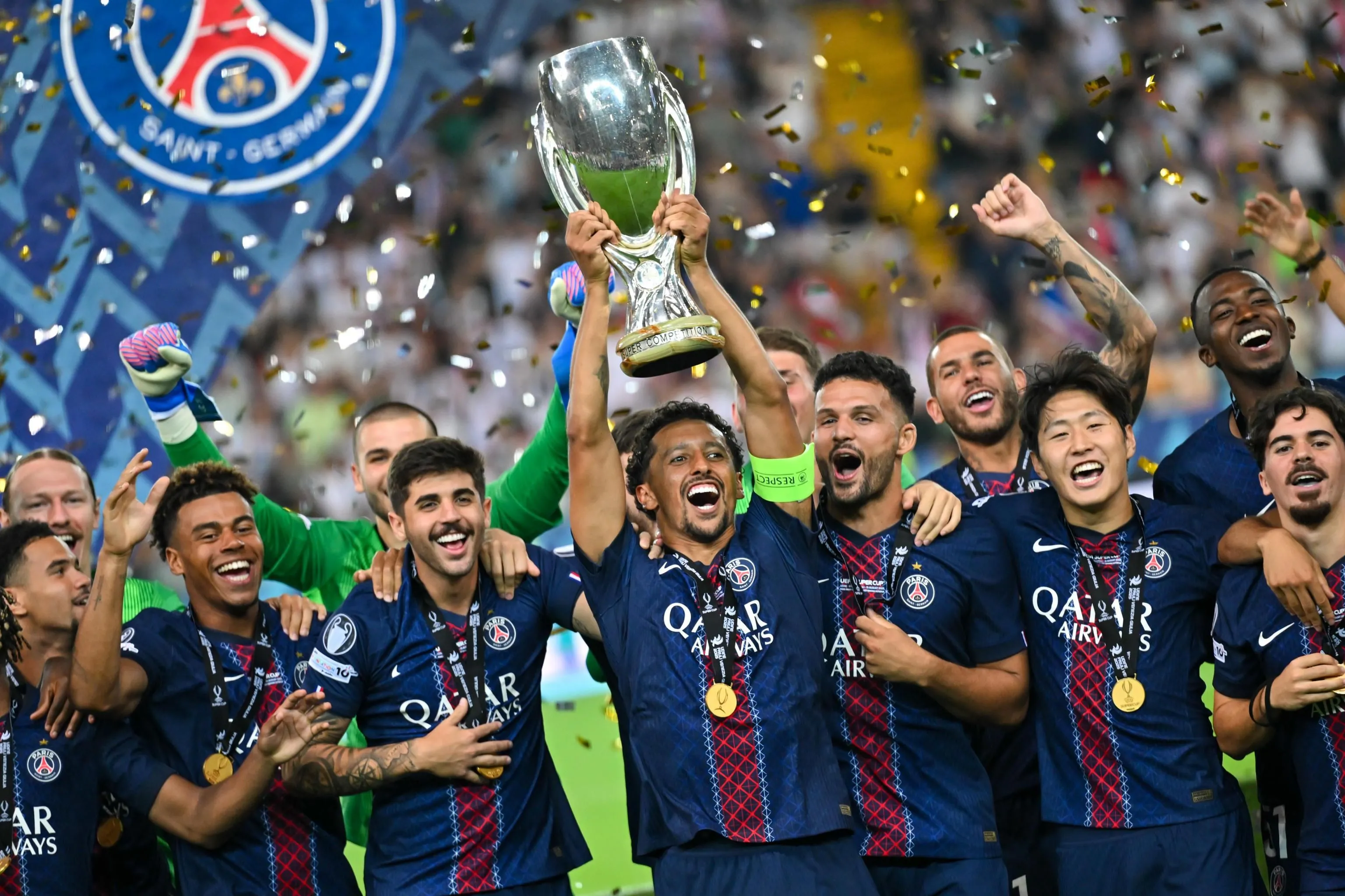 Fudbaleri PSŽ s trofejom UEFA Superkupa