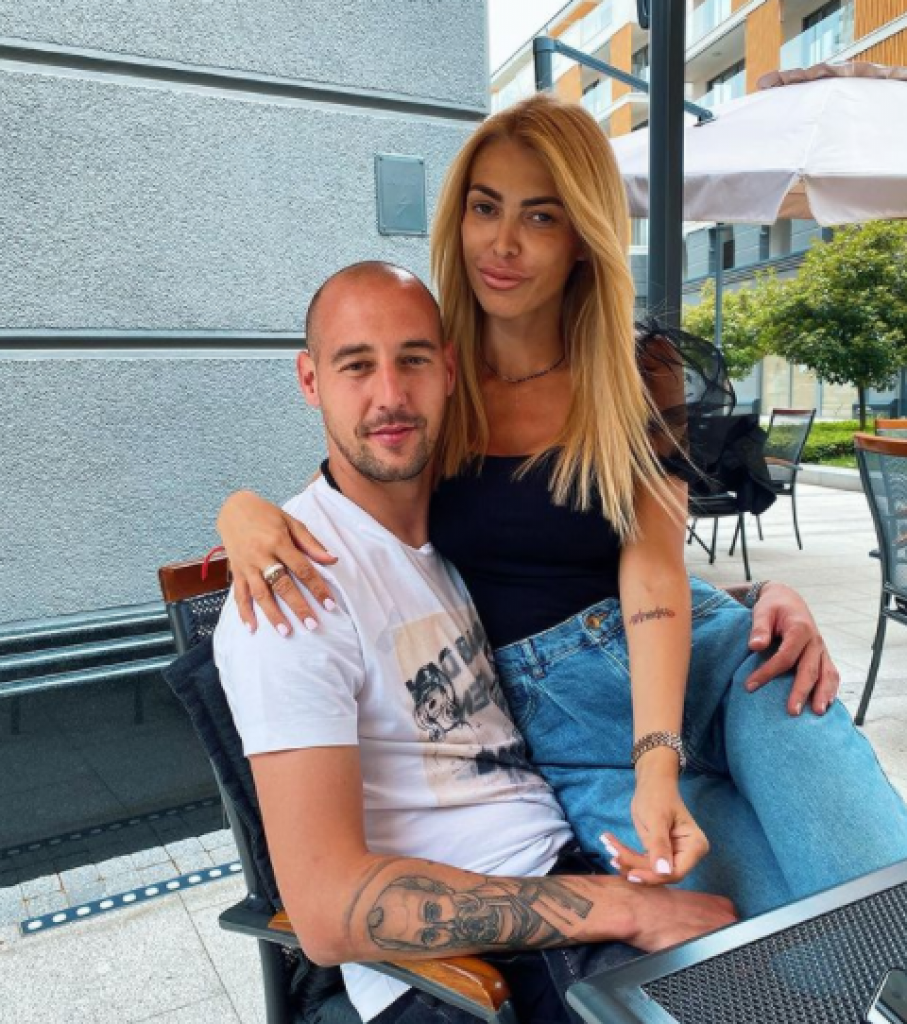 NEOBIČNA SCENA Omri Glazer se šiša u salonu Snežane Borjan, supruga bivšeg kapitena Zvezde mu se zahvalila (FOTO)