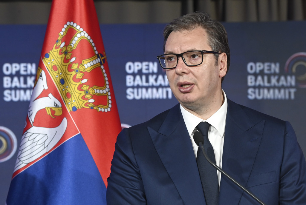 VELIČANSTVEN USPEH Predsednik Aleksandar Vučić čestitao srpskim šahistima na istorijskom uspehu (FOTO)