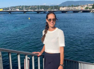 EMOTIVNA OBJAVA ANE IVANOVIĆ RAZNEŽILA SVE Srpkinja na specijalana način čestitala bratu rođendan