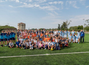 POSLE 50 GODINA ZASIJAO FUDBALSKI TEREN NA DORĆOLU: Na mestu gde je počela srpska istorija fudbala, deca sa Starog grada pohađaće besplatnu školu fudbala
