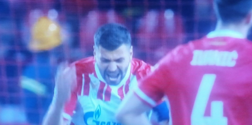 OVO NISTE VIDELI U TV PRENOSU Vrisak Zvezdinog kapitena je rekao sve, totalni šok (FOTO)