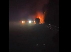 STRAVIČNE SCENE Vatra progutala autobus fudbalskog kluba iz Engleske po povratku sa utakmice