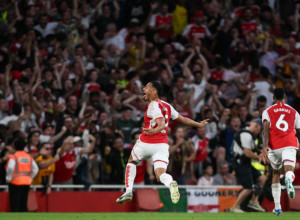 ARSENALU CEO PLEN "Tobdžije" kasnim golom srušile Siti