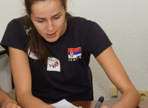 JAVILA SE IZ RATNOG IZRAELA Naša odbojkašica je prošla "Oluju", a sada je poslala moćnu poruku