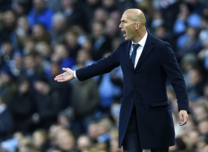 BOMBA U SVETU FUDBALA Veliki Zizu menja Klopa na klupi Liverpula