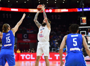 VELIKI MALER Povredio se Miroslav Raduljica, evo koliko će biti van terena