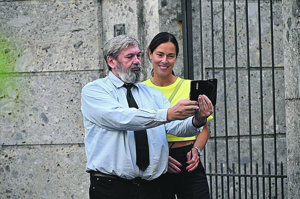 AH, TA ITALIJA Ana i Švajni na ulicama Milana: Opuštencija u gradu mode