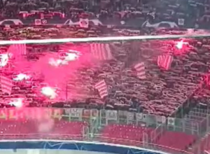 VATREN POČETAK U LAJPCIGU Bakljada navijača Zvezde pred meč sa Nemcima (VIDEO)