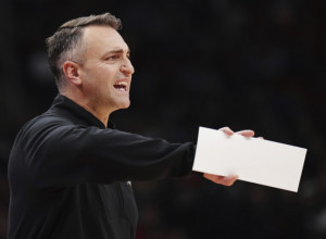 SRBIN MORA DA PLATI VEČERU Rajakovićevi uslovi ispunjeni - Toronto se "osvetio" bivšoj zvezdi