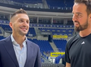 TADIĆ JE OMILJEN U FENERU Srbin na treningu košarkaša Fenerbahčea, pozvao navijače na Olimpijakos (VIDEO)
