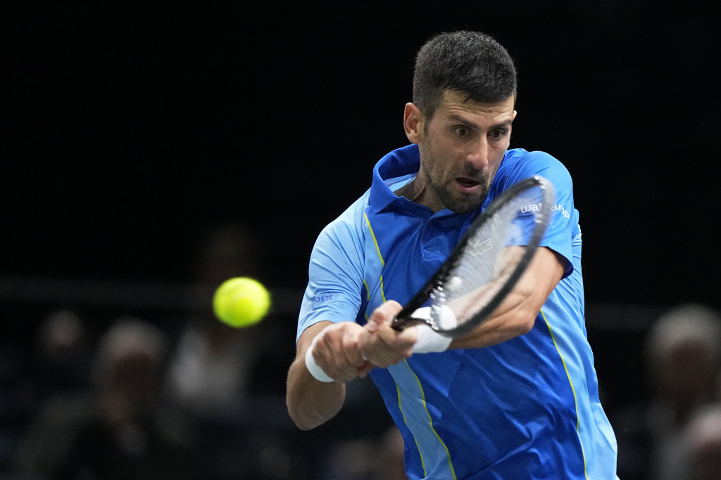 OSVETA SE SERVIRA HLADNA Novak srušio Runea i obezbedio polufinale Pariza!