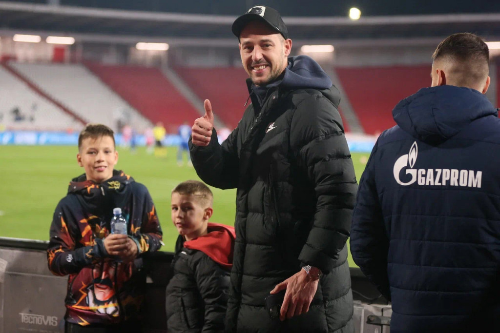 OGLASIO SE MILAN BORJAN Objavio je jednu fotografiju i oduševio "delije" (FOTO)