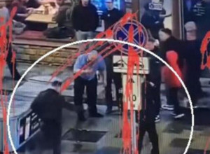 ISPLIVAO UZNEMIRUJUĆI SNIMAK Bivši evropski šampion pucao po ljudima na ulici