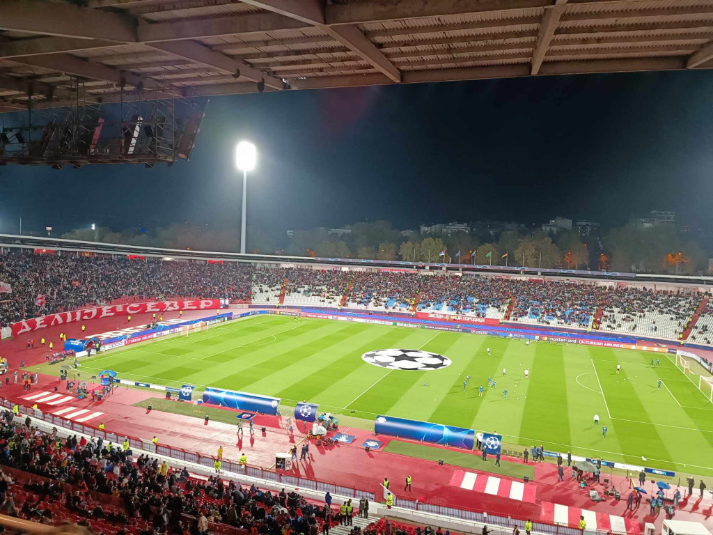 SFEROPULOS NA MARAKANI Trener košarkaša Zvezde bodri fudbalere protiv Lajpciga
