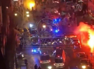 TOTALNI HAOS U NAPULJU Gostujući navijači u sukobu sa policijom, uhapšeno 11 osoba (VIDEO)