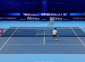 KAKO LI ĆE TEK DA BUDE KADA POČNE ZAVRŠNI MASTERS? Đoković i Alkaraz sparingovali, pogledajte spektakularan poen (VIDEO)