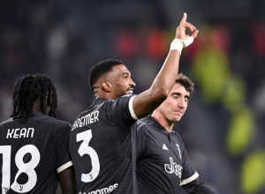 "STARA DAMA" NA SRPSKI POGON Kostić ponovo pogurao Juventus ka pobedi, Đoković imao šta da vidi u Torinu