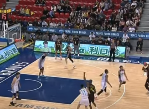 STRAŠNA PARTIJA LJUBIMCA "DELIJA" Miler zatrpao koš protivnika, nisu znali šta ih je snašlo (VIDEO)