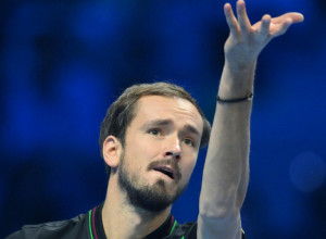 MARATON I MUKE Medvedev posle četiri sata prošao u polufinale u Melburnu