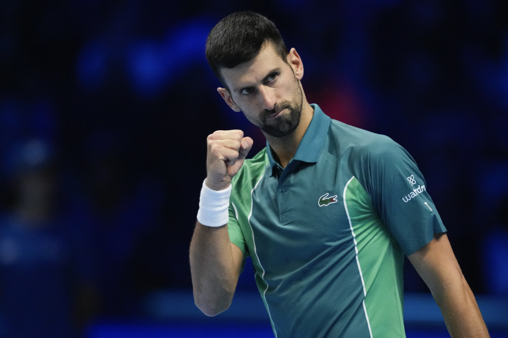ZNA SE IPAK KO JE BROJ 1 Novak Đoković razbio Alkaraza i plasirao se u finale Završnog mastersa