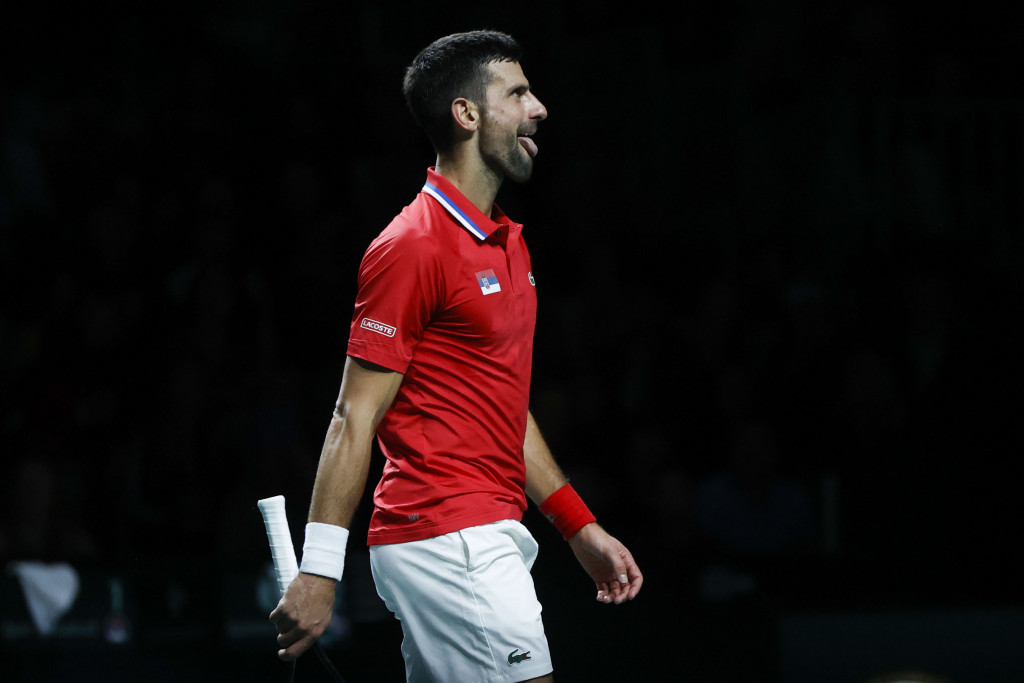 NOVAK JE HEROJ U SRBIJI, ALI... Čuveni stručnjak otkrio zašto mrze Đokovića