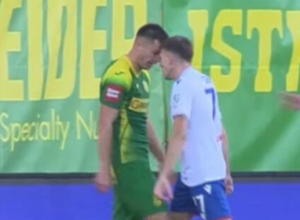 OPŠTI HAOS NA FUDBALSKOM TERENU Sukobili se Srbin i Albanac, a onda se u sve umešao poznati Hrvat (VIDEO)