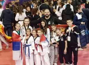 SRPSKA TROBOJKA NA POSTOLJU Kad ljubav prema sportu pobedi: Imamo nove tekvondo šampione