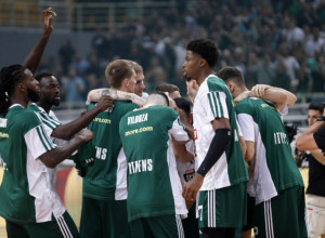 PUNA HALA ČEKA ZVEZDU Rasprodata "OAKA" za duel sa crveno-belima