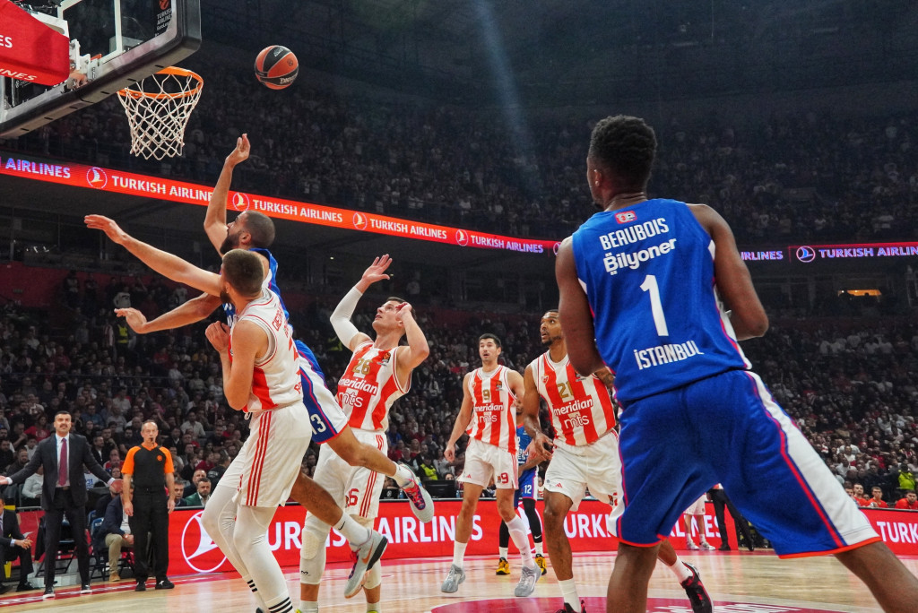 LOŠE VESTI ZA CRVENO-BELE Zvezda bez važnog igrača ide na megdan Partizanu