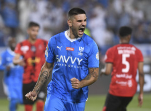 KAKVA SCENA U SAUDIJSKOJ ARABIJI Al Hilal pokazao poštovanje najboljem strelcu lige, Mitar oduševljen gestom kluba (VIDEO)