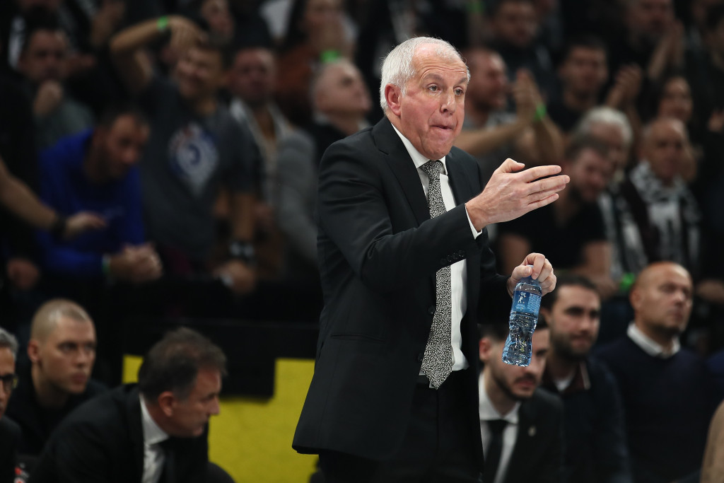 ŠTO SE TIČE UTAKMICE... Željko Obradović čestitao Badnje veče i Božić, pa otkrio kakva je situacija sa Smailagićem i Ledejem