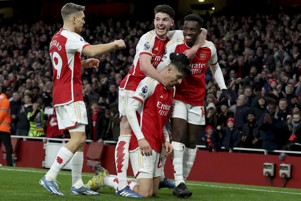 ARSENAL SE VRATIO NA POBEDNIČKI KOLOSEK Aston Vila slavila posle preokreta