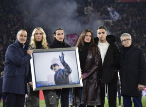 EMOTIVNA OBJAVA ARIJANE MIHAJLOVIĆ Pogledajte koji je dres obukao Mihin sin (FOTO)