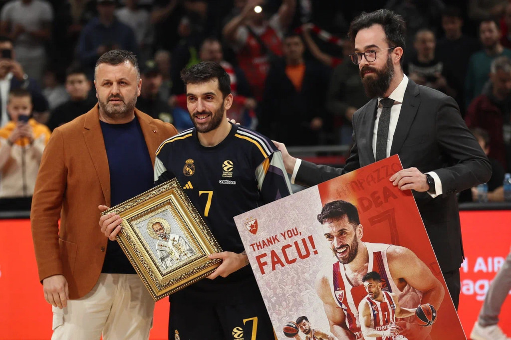 SVETI NIKOLA ZA KAMPACA Zvezdaši priredili veličanstven doček Argentincu