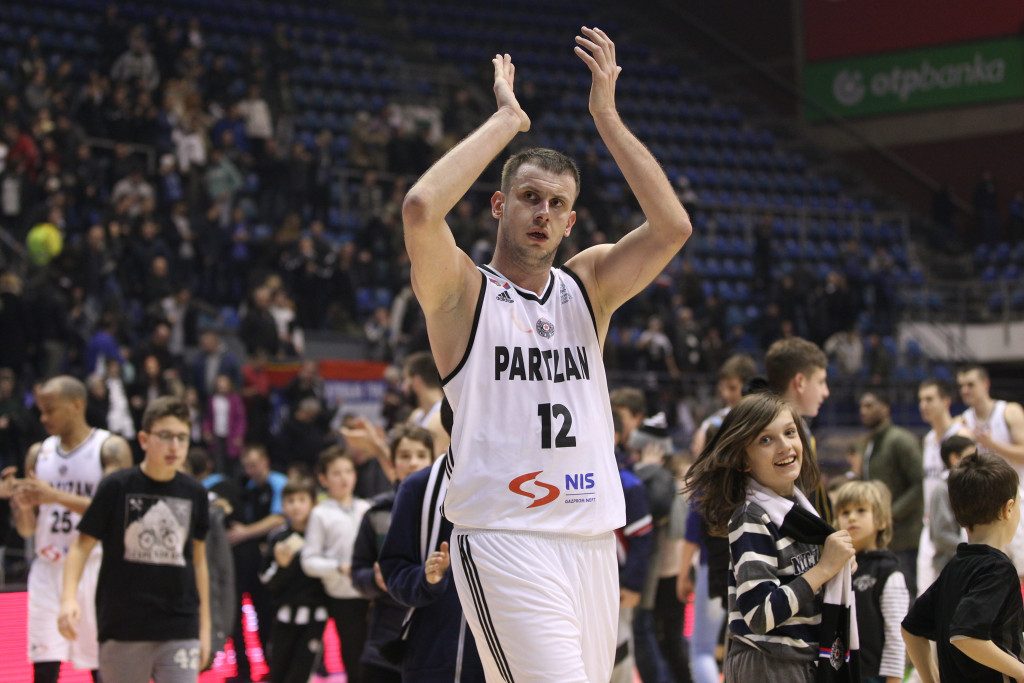 ZANIMLJIVA UVERTIRA Legende Reala pobedile Partizan