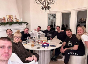 MOĆNA EKIPA NA OKUPU Luka Dončić i Vlatko Čančar stigli u goste kod porodice Jokić, a onda je nastala sjajna fotografija (FOTO)