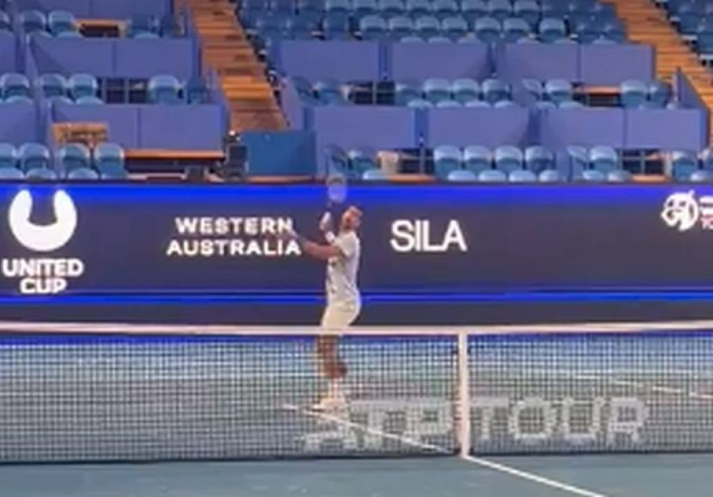 PRVI NOVAKOV TRENING U AUSTRALIJI Ovako se Đoković priprema za osvajanje nove titule na Australijan Openu (VIDEO)