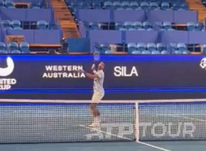 PRVI NOVAKOV TRENING U AUSTRALIJI Ovako se Đoković priprema za osvajanje nove titule na Australijan Openu (VIDEO)