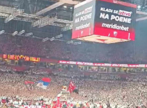 AMERIČKI MILIONER PODELIO SNIMAK SA VEČITOG DERBIJA UZ JAKU PORUKU Najgore je što je novac na prvom mestu, a ne strast prema sportu
