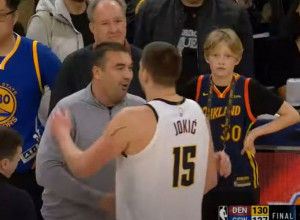 PREKINUO SLAVLJE SAMO ZBOG NJEGA Jokić doneo Denveru veliku pobedu, pa se pozdravio sa ovim čovekom na klupi Golden Stejta