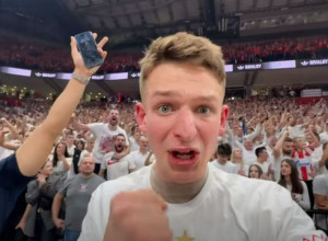 POGLEDAJTE OVU STRAST Poznati engleski jutjuber gledao derbi u Areni, nije krio oduševljenje (VIDEO)