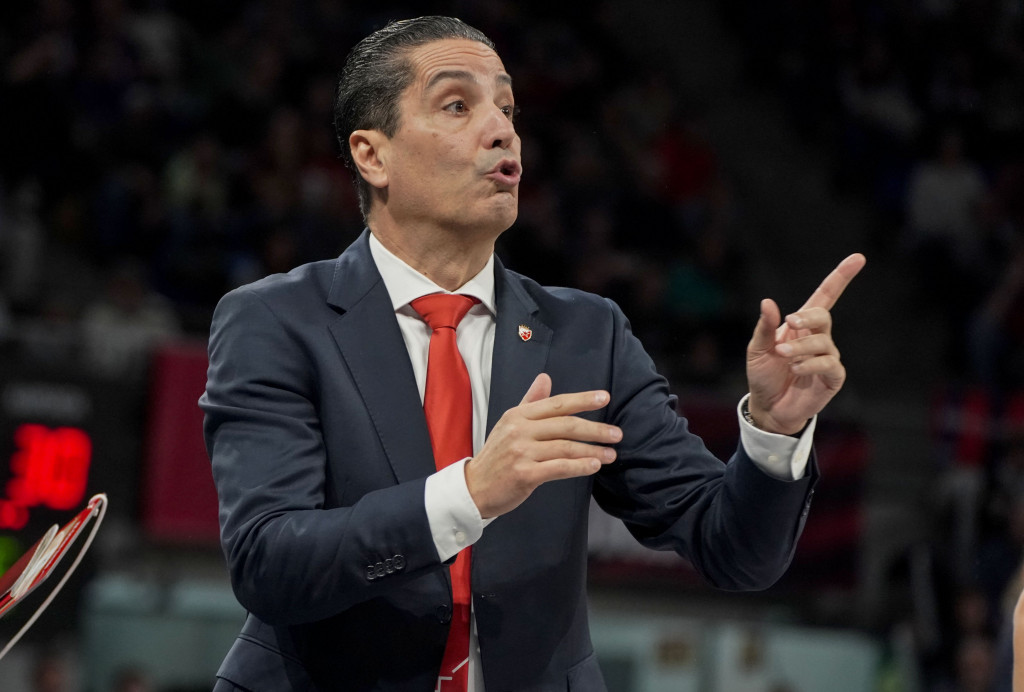 OVO SU NAVIJAČI ZVEZDE ČEKALI DA ČUJU Sferopulos otkrio kad stiže Smart, pa objasnio šta se desilo Teodosiću